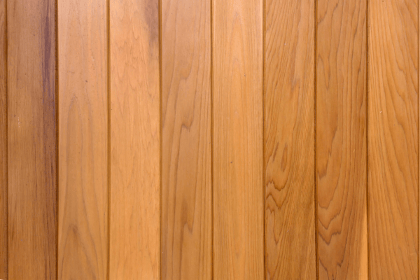 bardage en panneaux de bois vertical