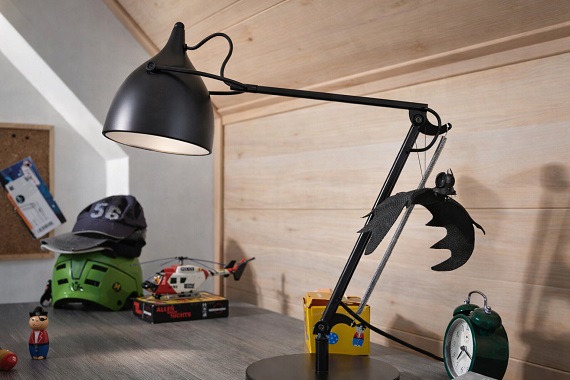 Panneau Tertio avec une lampe